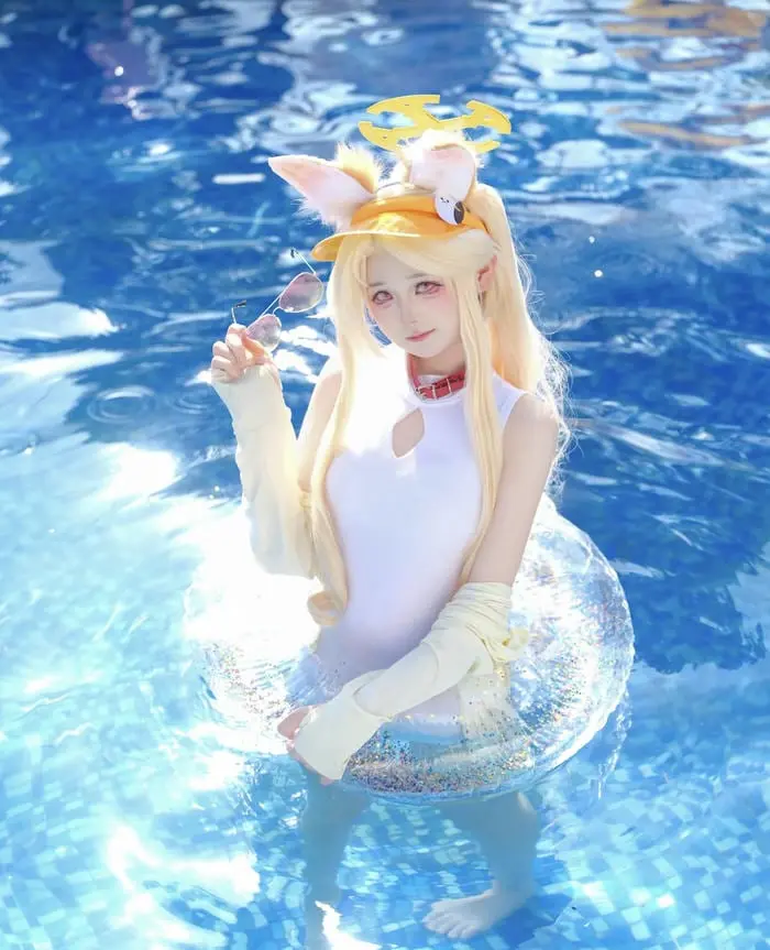 Cosplay bikini quyến rũ cùng trang phục tắm mùa hè tươi trẻ Cosplay bikini quyến rũ cùng trang phục tắm mùa hè tươi trẻ