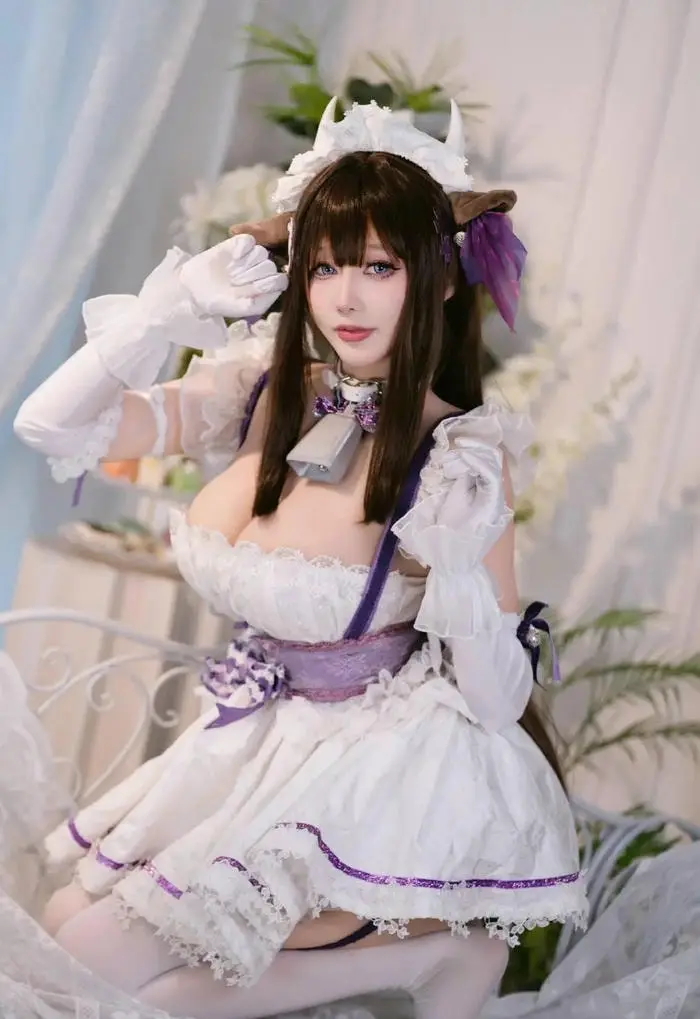 Cosplay bò sữa vú khủng lồn ướt mời đụ Cosplay bò sữa vú khủng lồn ướt mời đụ