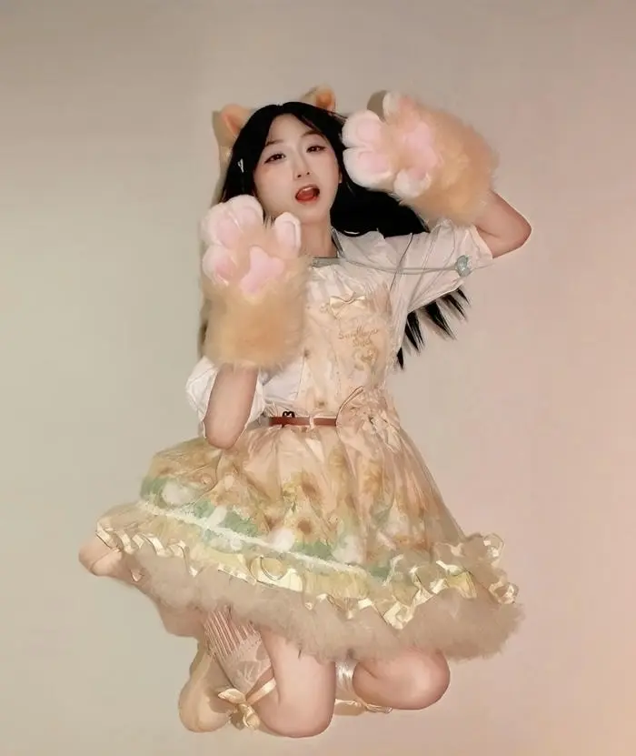 Cosplay cute cô gái xinh tươi hóa thân mèo đáng yêu dịu dàng Cosplay cute cô gái xinh tươi hóa thân mèo đáng yêu dịu dàng