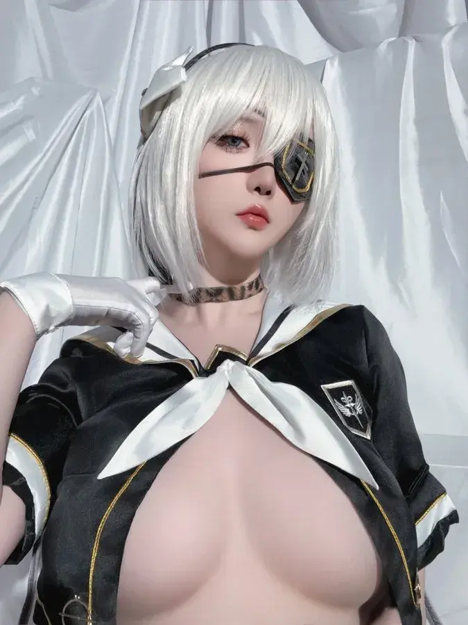 Cosplay dâm vú bự lộ lồn rỉ nước Cosplay dâm vú bự lộ lồn rỉ nước