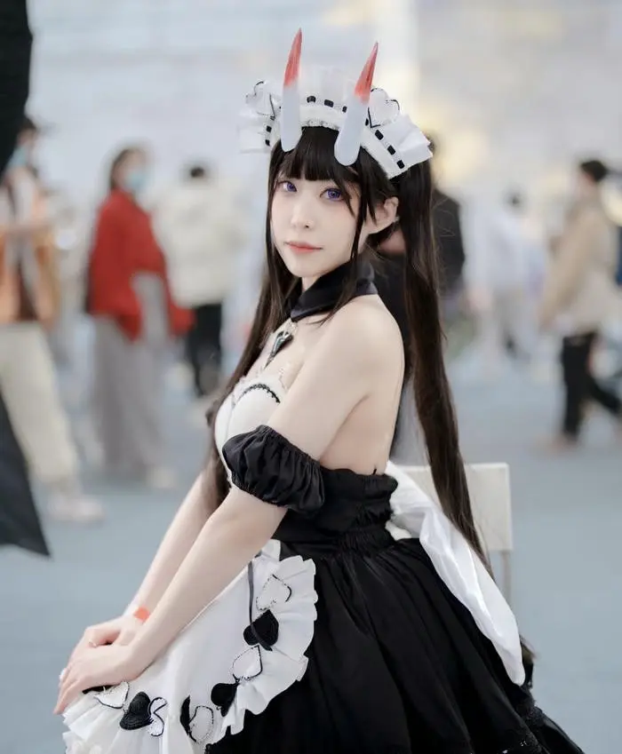 Cosplay hầu gái xinh đẹp vẻ đẹp dịu dàng trong tạo hình ấn tượng Cosplay hầu gái xinh đẹp vẻ đẹp dịu dàng trong tạo hình ấn tượng