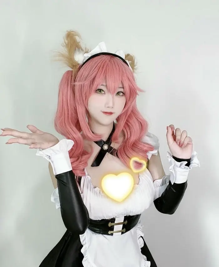 Cosplay hầu gái xinh đẹp vẻ ngoài gợi cảm và quyến rũ Cosplay hầu gái xinh đẹp vẻ ngoài gợi cảm và quyến rũ
