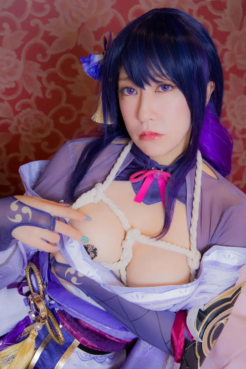 Cosplay ngực lớn gợi cảm vẻ đẹp hình thể trong tạo hình nhân vật Cosplay ngực lớn gợi cảm vẻ đẹp hình thể trong tạo hình nhân vật