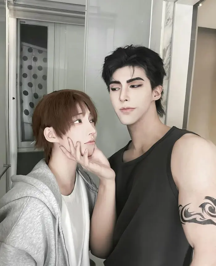 Cosplay nhân vật ấn tượng hóa thân sống động cặp đôi nam thanh nữ tú Cosplay nhân vật ấn tượng hóa thân sống động cặp đôi nam thanh nữ tú