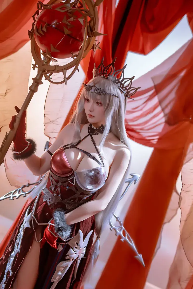 Cosplay nữ quỷ vú bự lồn ướt cầm trượng Cosplay nữ quỷ vú bự lồn ướt cầm trượng