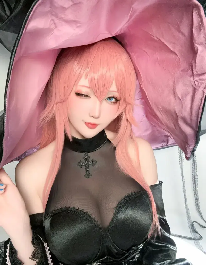 Cosplay phù thủy vú bự lồn dâm Cosplay phù thủy vú bự lồn dâm