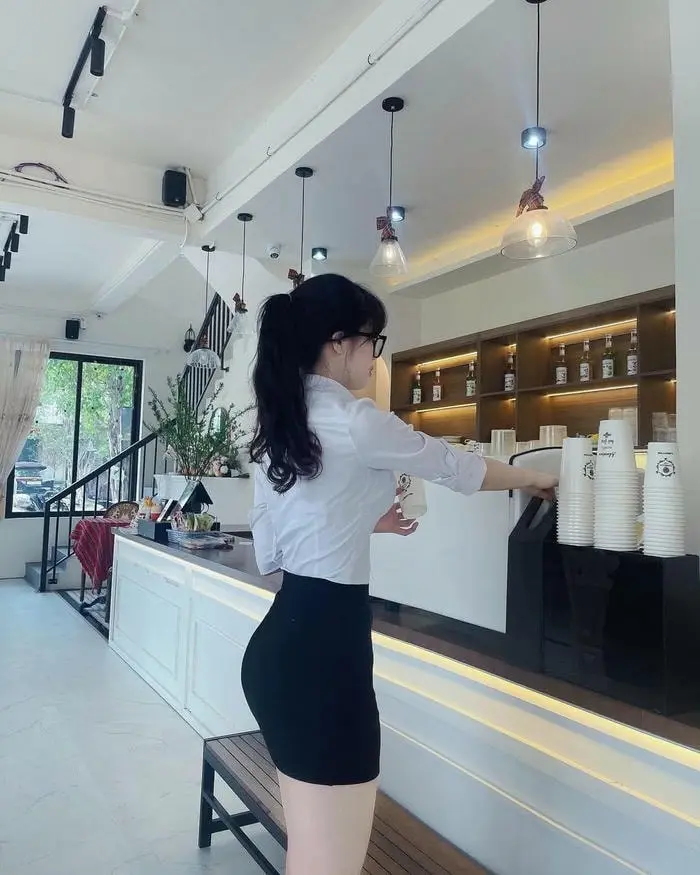 Cosplay thư kí gợi cảm nàng nhân viên quán bar quyến rũ Cosplay thư kí gợi cảm nàng nhân viên quán bar quyến rũ