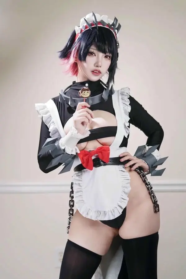 Gái cos maid xinh lồn ướt mút kẹo dâm Gái cos maid xinh lồn ướt mút kẹo dâm