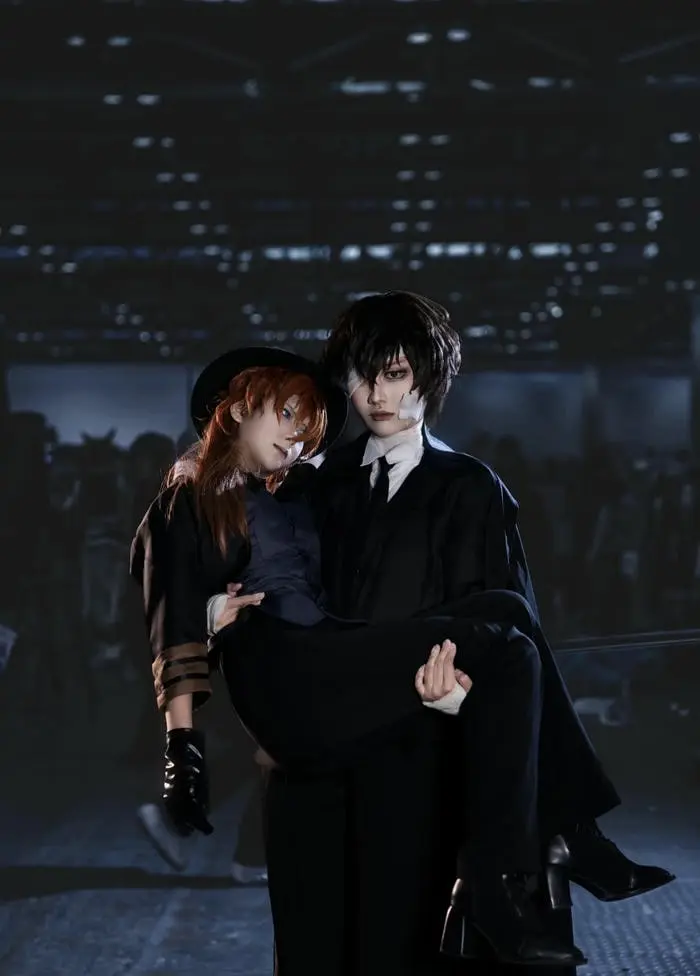 Hinh anh cosplay nhân vật l và naomi trong death note đầy ấn tượng Hinh anh cosplay nhân vật l và naomi trong death note đầy ấn tượng