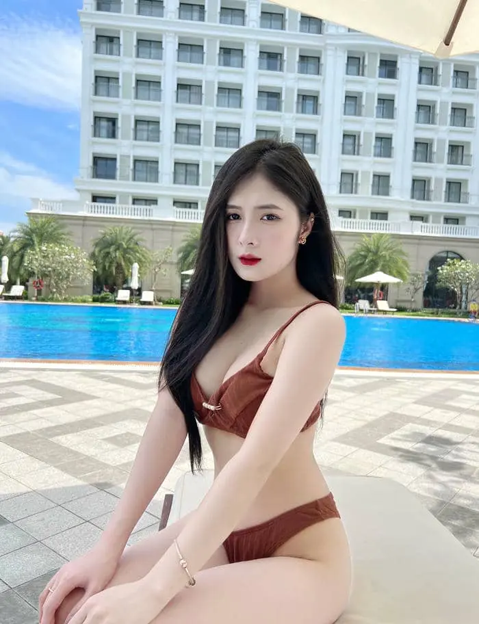 Quỳnh alee diện bikini gợi cảm bên hồ bơi bộ sưu tập ảnh đẹp Quỳnh alee diện bikini gợi cảm bên hồ bơi bộ sưu tập ảnh đẹp